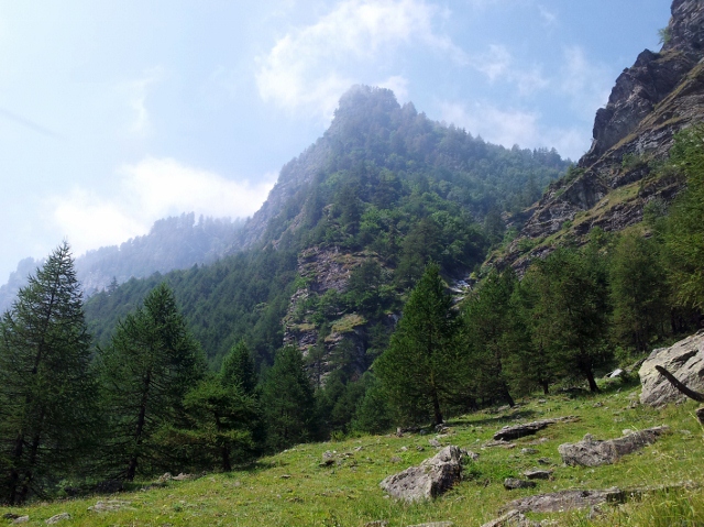 Cliffs near Conca del Pra